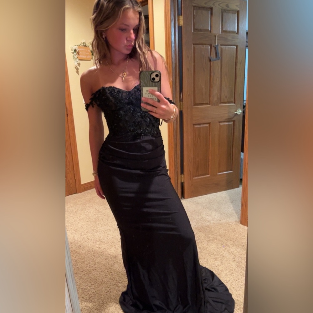 Black prom dress
